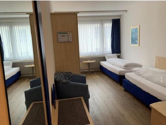 Hotel Blumenstein Self-Check In Frauenfeld Bagian luar foto
