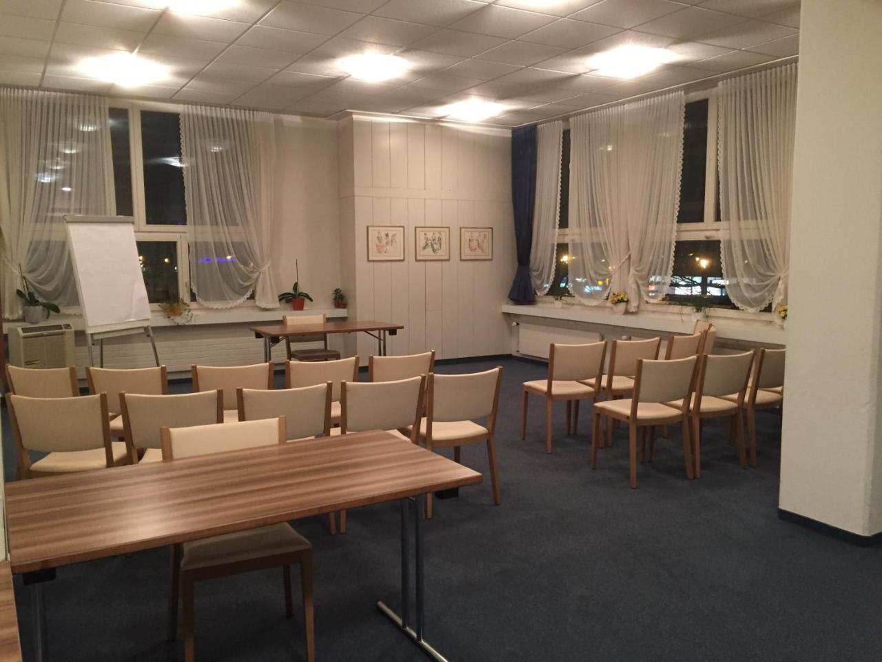 Hotel Blumenstein Self-Check In Frauenfeld Bagian luar foto